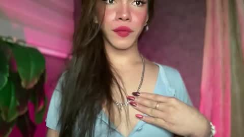 QUEEN online show from 03/05/26, 01:40