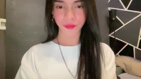 QUEEN online show from 03/15/26, 12:11