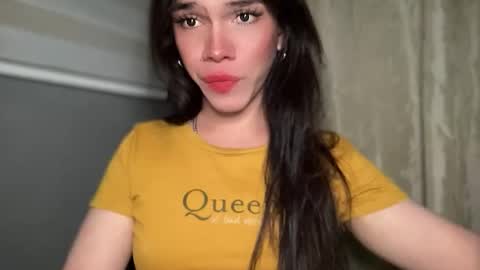 QUEEN online show from 05/31/26, 05:37
