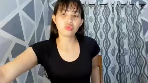 queennbbee online show from 06/09/26, 07:09