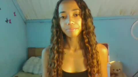 queennih online show from 11/03/25, 11:55