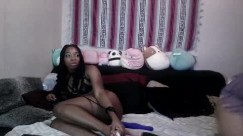 QueenOfHearts online show from 01/14/25, 08:41