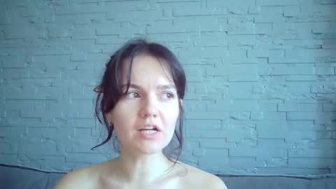 QueenOfModels online show from 11/19/25, 10:26