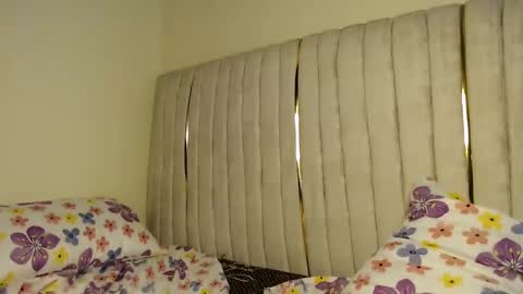 . online show from 01/01/25, 05:54