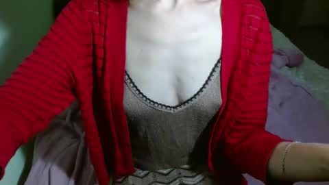 queenoftenderness online show from 01/04/25, 08:48