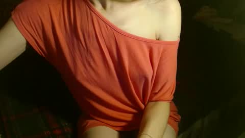 queenoftenderness online show from 03/04/25, 07:54