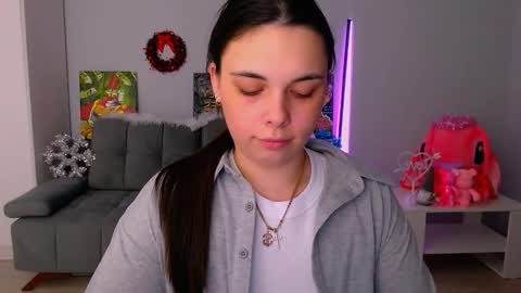 Patricia online show from 11/18/25, 02:43