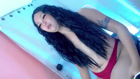 QUEEN online show from 02/05/25, 11:23