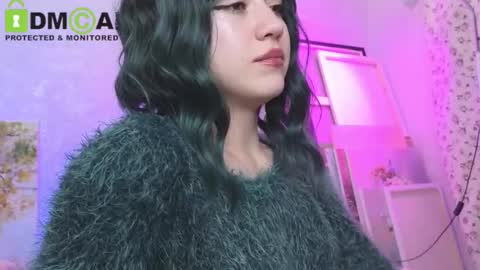 Snapshot of queenofwandss chatting on 10/29/25, 08:21 follow my new insta online show from 10/29/25, 08:21