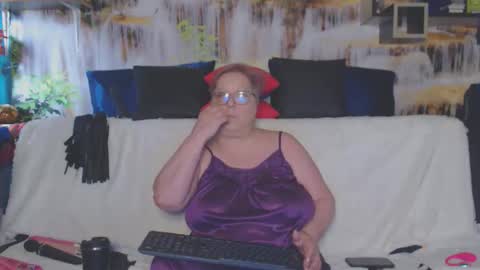QueenPammy online show from 04/11/26, 07:56