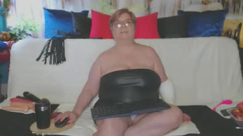 QueenPammy online show from 05/16/26, 06:32