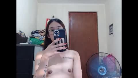 Snapshot of queenpaulaxx chatting on 10/25/25, 07:05 Paula watson online show from 10/25/25, 07:05