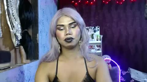 queenpinayebony_xx online show from 03/29/26, 11:21