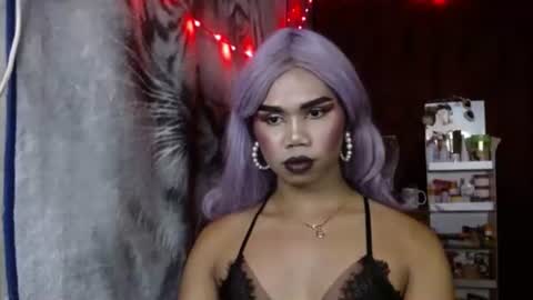 queenpinayebony_xx online show from 04/09/26, 03:50
