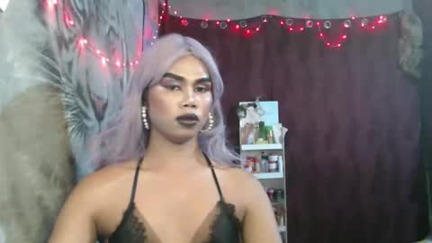 queenpinayebony_xx online show from 04/18/26, 12:20