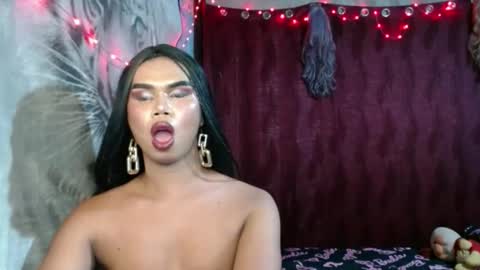 queenpinayebony_xx online show from 05/22/26, 03:17