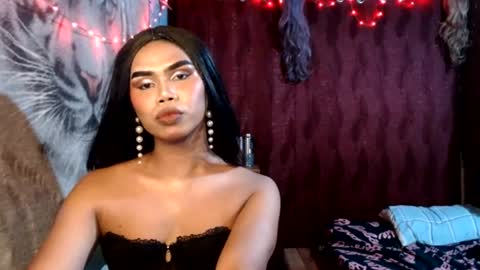 Snapshot of queenpinayebony_xx chatting on 06/30/26, 11:22 queenpinayebony_xx online show from 06/30/26, 11:22
