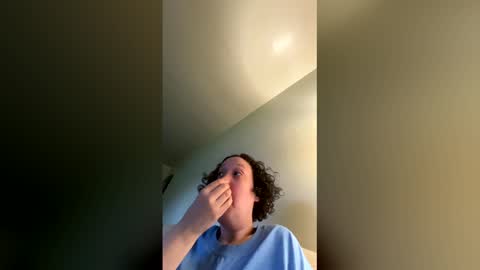 queenreese262370 online show from 05/05/26, 09:56