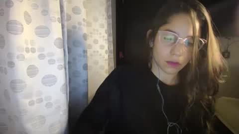 Paola online show from 01/11/25, 03:23