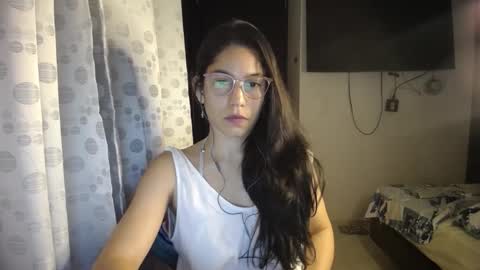 Paola online show from 01/22/25, 03:52