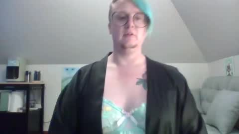 queerlyjaz online show from 09/30/25, 01:43