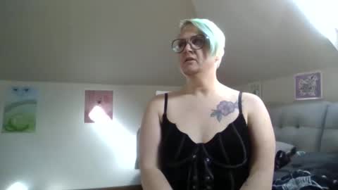 queerlyjaz online show from 10/25/25, 06:13