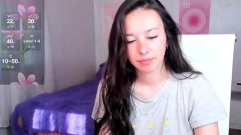 Snapshot of queitsharm_ chatting on 06/23/26, 05:16 Anna online show from 06/23/26, 05:16