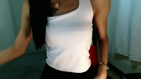 quenny121698 online show from 10/02/25, 03:13