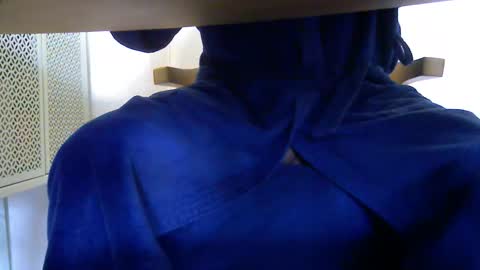 quetequeres online show from 02/25/26, 08:02