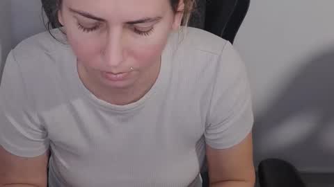 quickgirl_38 online show from 02/28/26, 05:58