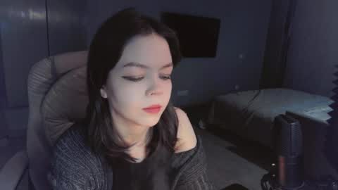 quietluxury online show from 04/17/26, 01:14