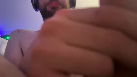 Snapshot of qwertyderpp chatting on 12/14/24, 09:40 qwerty online show from 12/14/24, 09:40