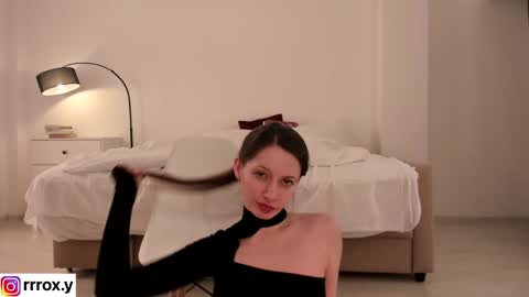 r00xvel online show from 12/22/24, 06:49