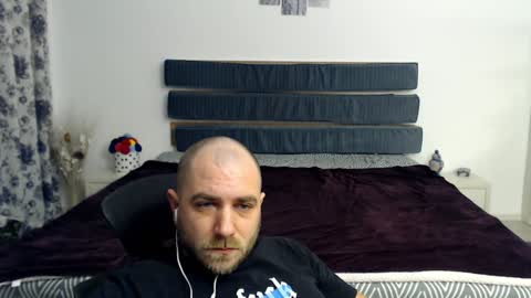 Snapshot of r0bila chatting on 01/29/25, 11:56 R0bila online show from 01/29/25, 11:56