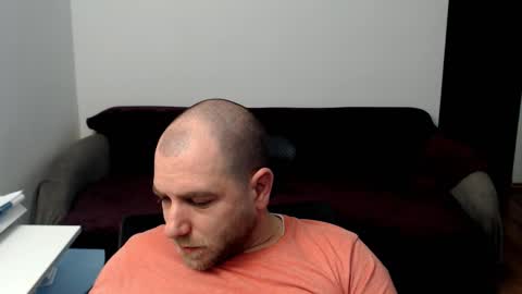 R0bila online show from 12/19/25, 11:45