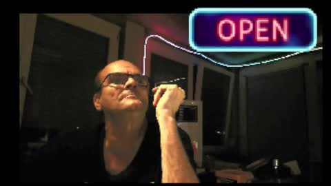 Snapshot of r_2d2_ chatting on 10/14/25, 08:42 dj mike online show from 10/14/25, 08:42