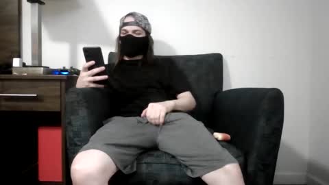 Snapshot of r_monkey583 chatting on 12/16/25, 10:48 r_monkey583 online show from 12/16/25, 10:48