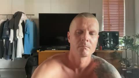 rabbit_eyes69 online show from 05/06/26, 04:41