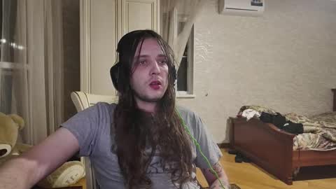 Snapshot of rabbitboyy1 chatting on 09/14/25, 07:57 rabbitboyy online show from 09/14/25, 07:57