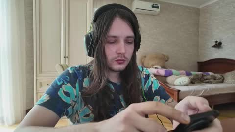 Snapshot of rabbitboyy1 chatting on 09/19/25, 10:49 rabbitboyy online show from 09/19/25, 10:49