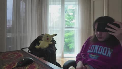 Snapshot of rabbitboyy1 chatting on 10/19/25, 11:44 rabbitboyy online show from 10/19/25, 11:44