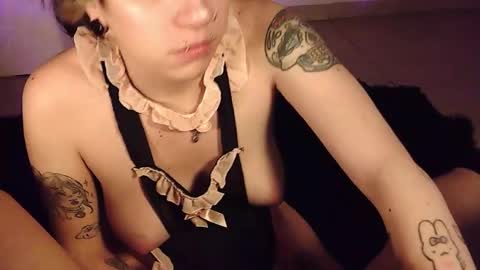 Rabbit Snake online show from 11/25/25, 12:54