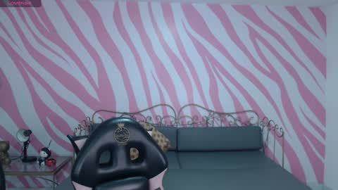 Snapshot of rachel_deal chatting on 12/06/24, 08:07 Rachel online show from 12/06/24, 08:07