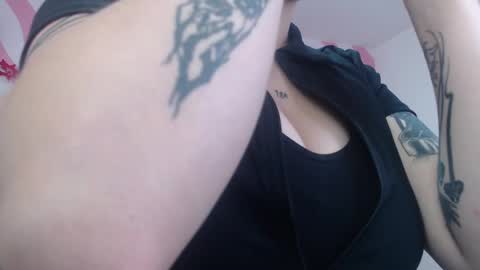 Snapshot of rachel_deal chatting on 02/14/25, 08:05 Rachel online show from 02/14/25, 08:05