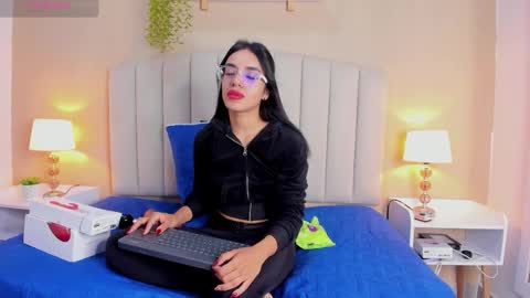 Rachel Donnelly online show from 02/03/26, 03:59