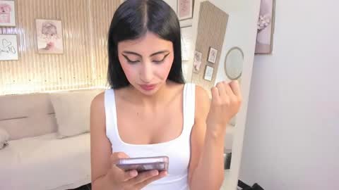 RACHEL ES online show from 09/23/25, 12:08