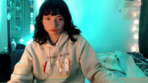 rachel_garden2 online show from 11/16/25, 08:42