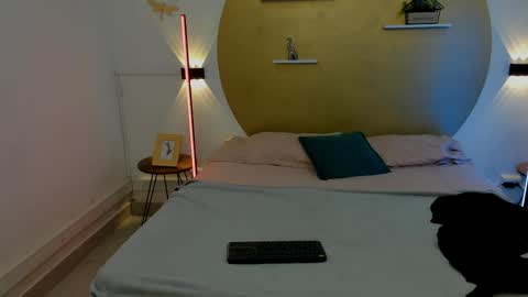 Snapshot of rachel_wren chatting on 03/31/26, 11:32 Rachel online show from 03/31/26, 11:32