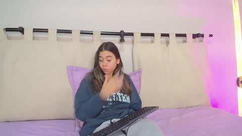 Rachell online show from 03/08/25, 10:11