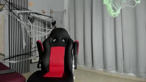 rachell_owen online show from 10/20/25, 10:59